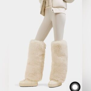 NWT RUDSAK PAIGE WOMEN'S FAUX FUR LEG WARMERS in Vanilla